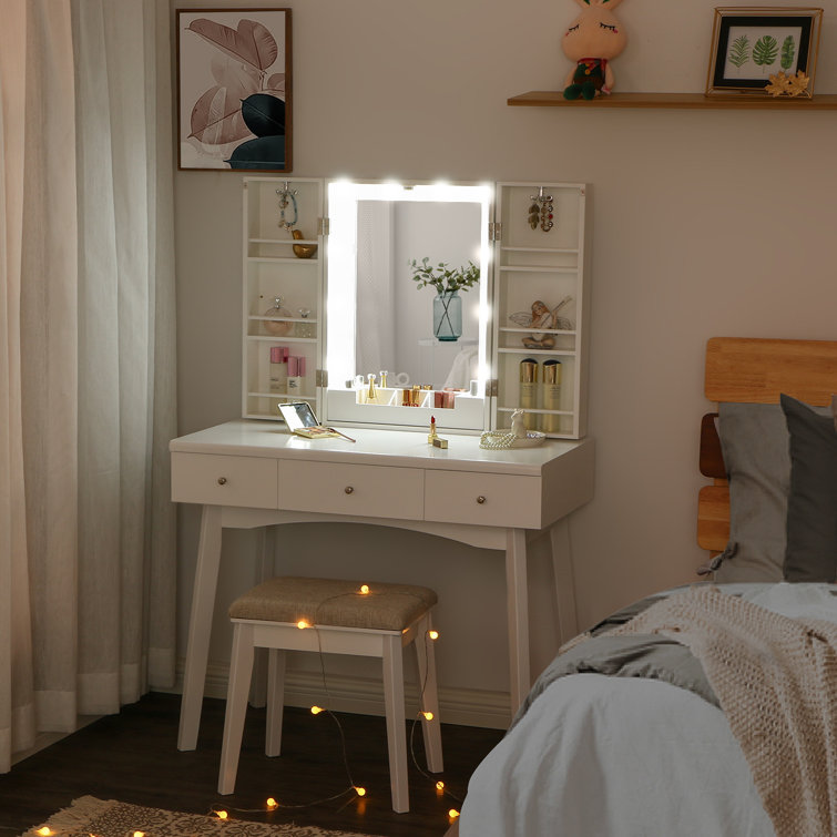 Makeup desk with lighted mirror deals